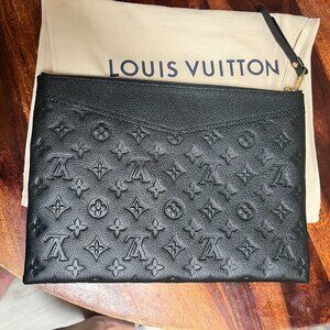 Louis Vuitton Daily Pouch